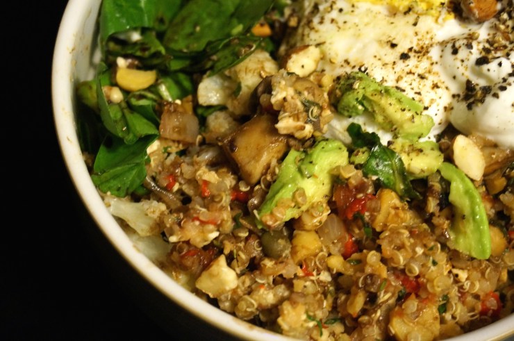 MEDITERRANEAN QUINOA & POACHED EGG