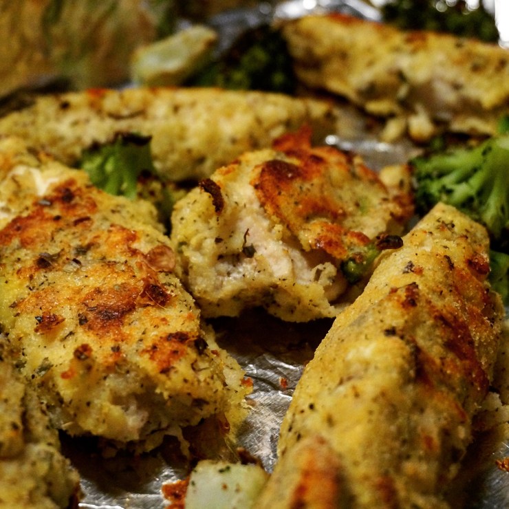 Quick n' Easy Cornmeal Crusted Chicken Tenders with Apricot-Honey Dipping Sauce